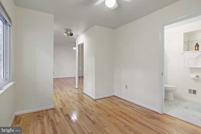 Building Photo - 1424 Yellowwood Ct