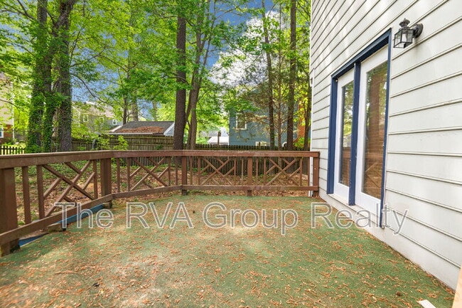 Building Photo - 2307 Krossridge Ct