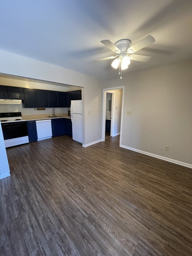 Building Photo - 1022 Adams Ave