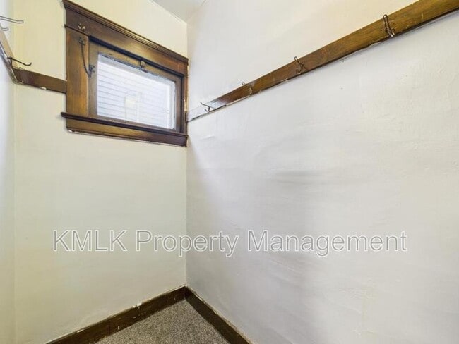 Building Photo - 2997 E 128th St