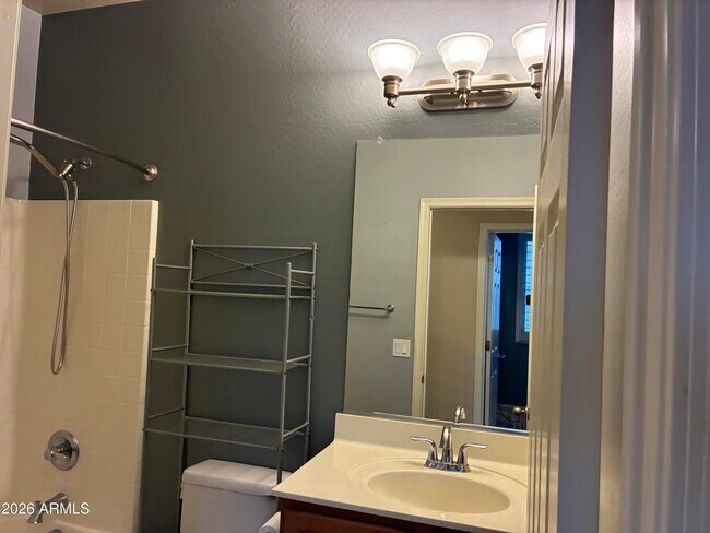 Building Photo - 8011 S 70th Dr