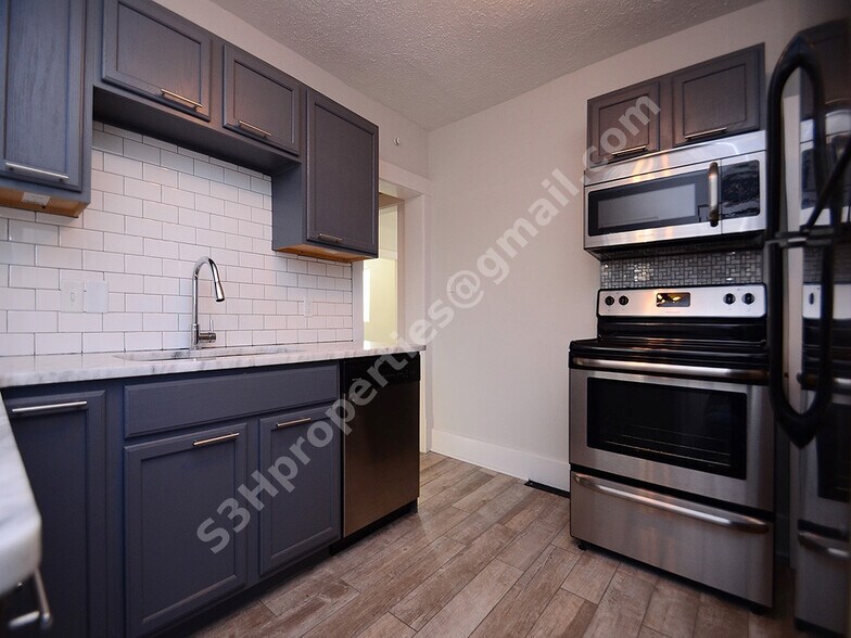 Building Photo - 2304 N 65th St