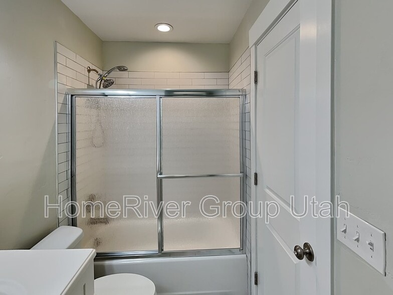 Building Photo - 5394 Cadenza Dr