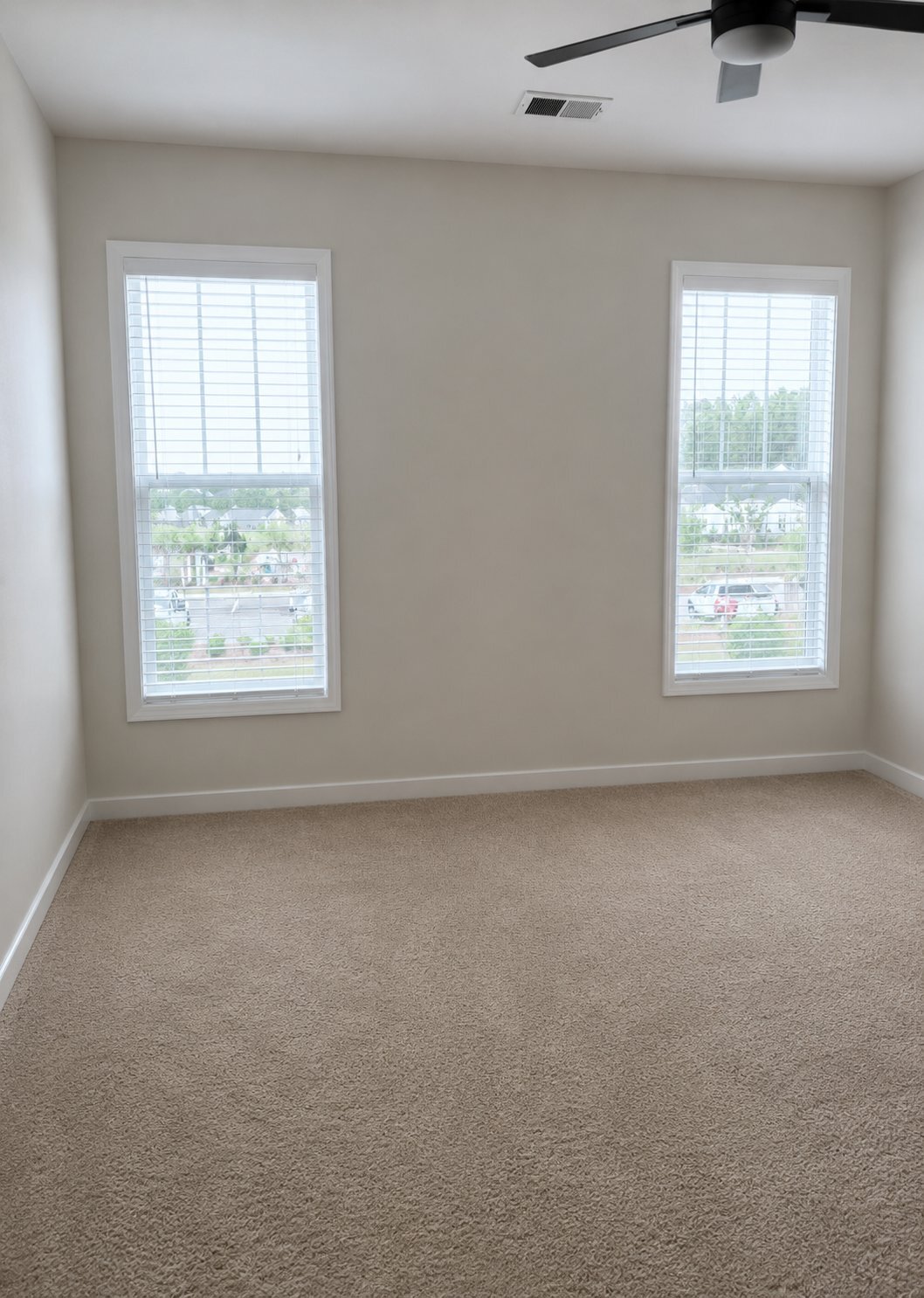 Building Photo - 121 Summer Tanager Dr