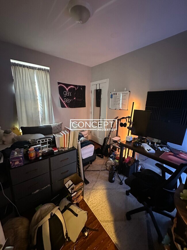 Building Photo - 14 Sewall St