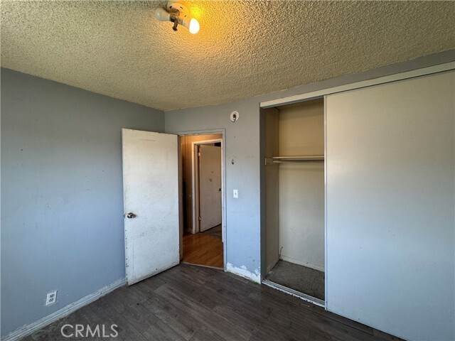 Building Photo - 143 S Ave 54