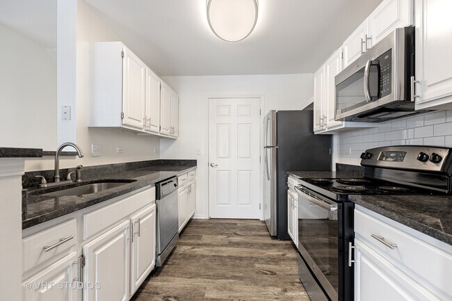 Building Photo - 354 Schubert Ct