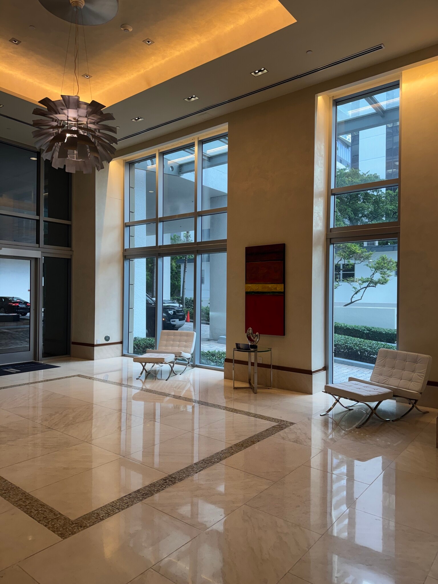 Building Photo - 1060 Brickell Ave