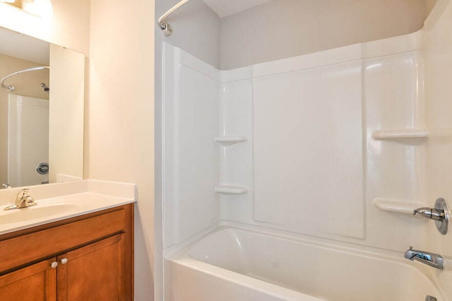 Building Photo - 422 River Dell Townes Ave