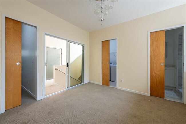 Building Photo - 2463 Field Way