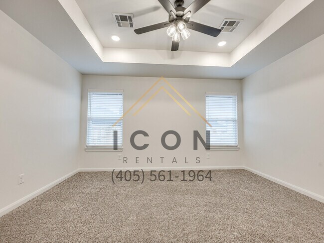 Building Photo - 5108 SE 85th St