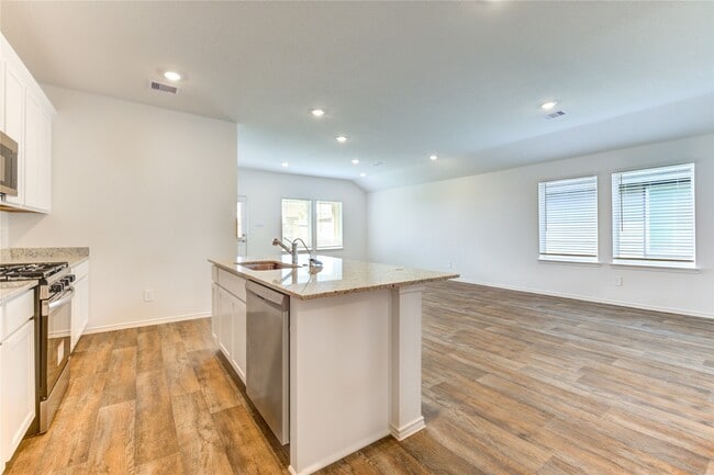 Building Photo - 30507 Carter Cv