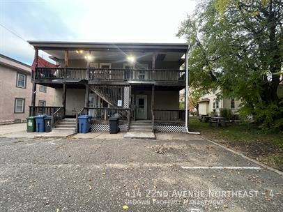Building Photo - 414 22nd Ave NE