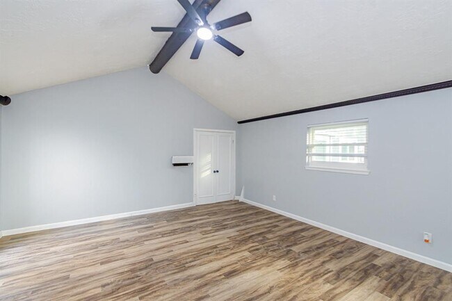 Building Photo - 8611 Spruce Mill Dr