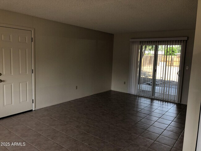 Building Photo - 26 E Duke Dr