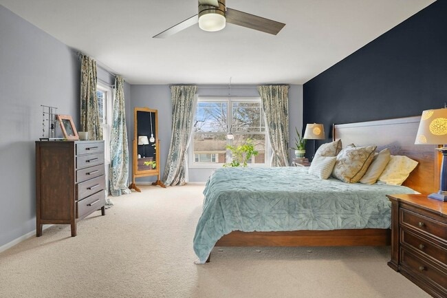 Building Photo - 310 Yosemite Trail