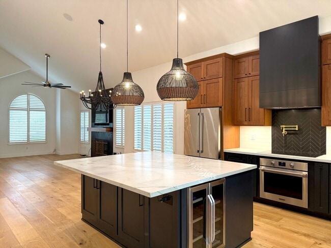 Building Photo - 2338 La Lima Way