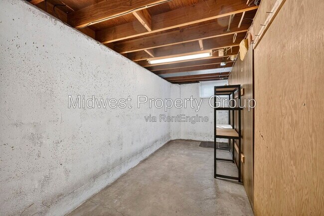 Building Photo - 1205 Acredale Dr