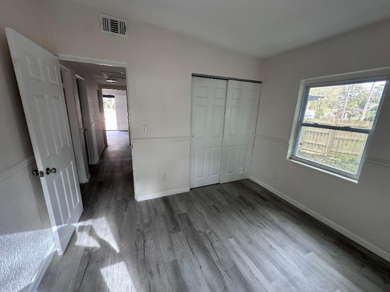 Building Photo - 2904 Lippia Rd