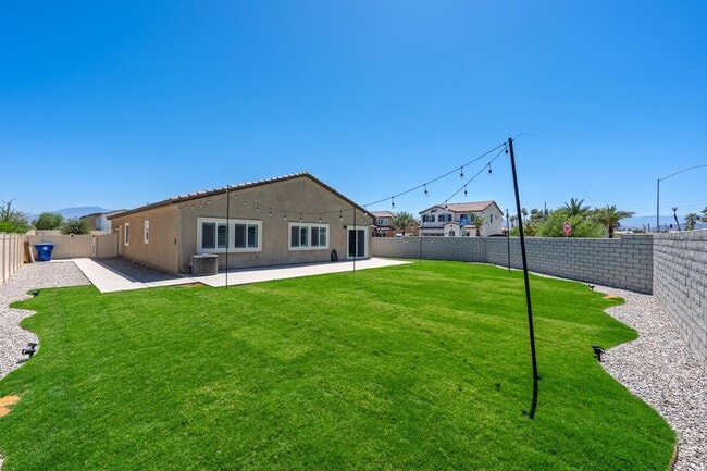 Building Photo - 83110 Raven Ln
