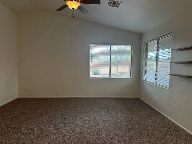 Building Photo - The Love Road House