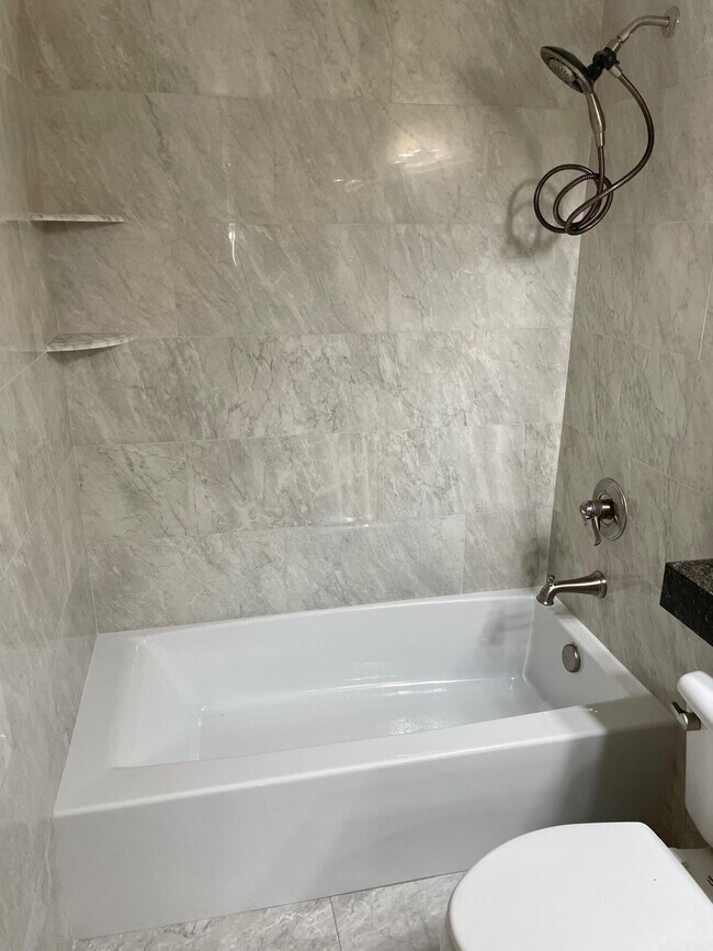 Building Photo - 7856 Sonoma Springs Cir