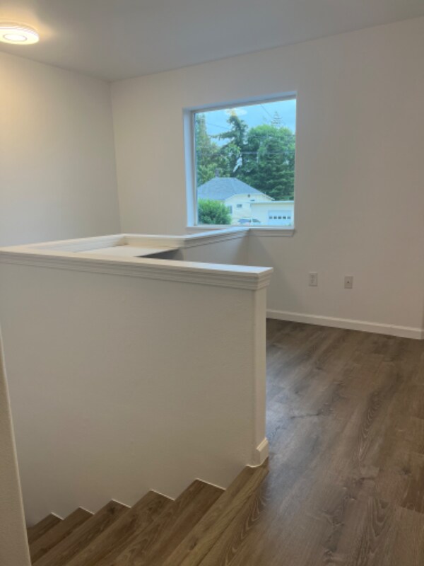 Building Photo - 2125 Hamilton Ave