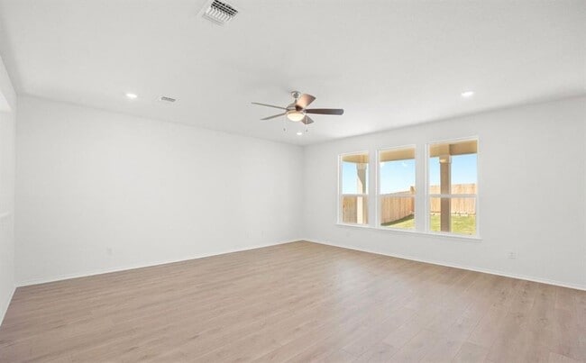 Building Photo - 3720 Cerino Ln
