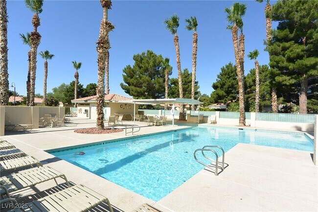Building Photo - 7273 Vista Bonita Dr