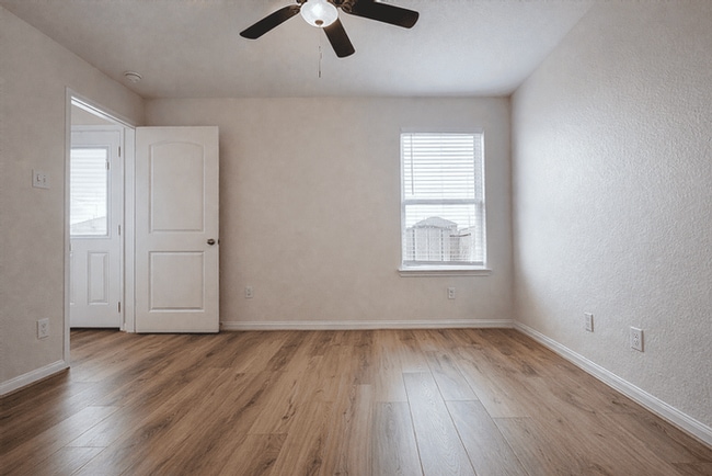 Building Photo - 2209 Nautica Terrace