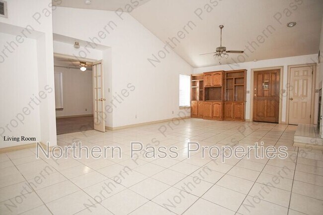 Building Photo - 1808 Gurss Pl