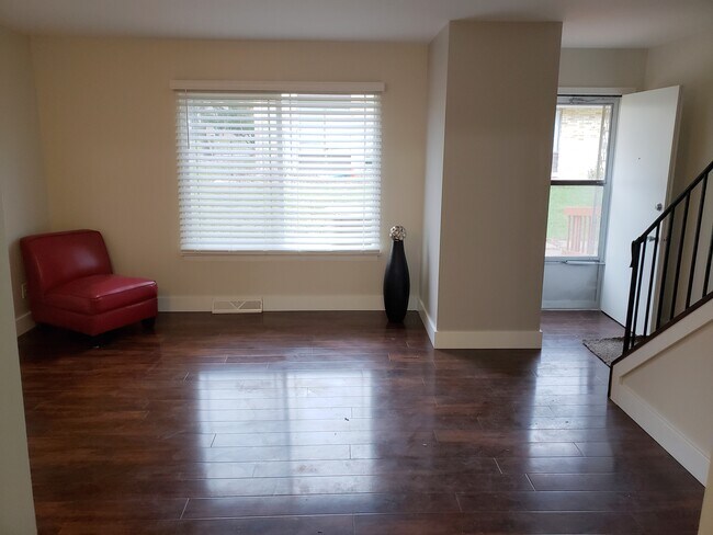 Building Photo - 5825 Balsam Rd