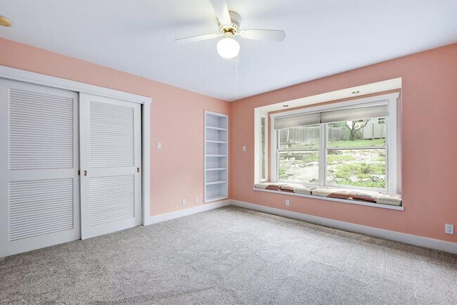 Building Photo - 2117A Rabb Rd