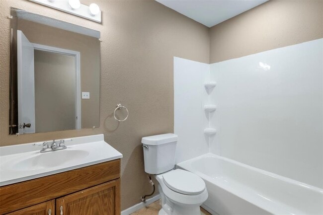 Building Photo - 1106 Ravenscourt Dr