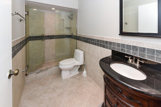 Building Photo - 10298 Hidden Springs Ct