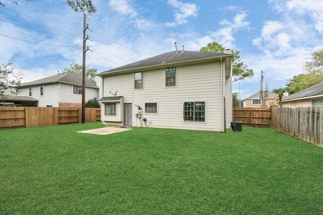 Building Photo - 2707 Blue Mist Dr