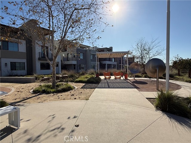 Building Photo - 273 Novel