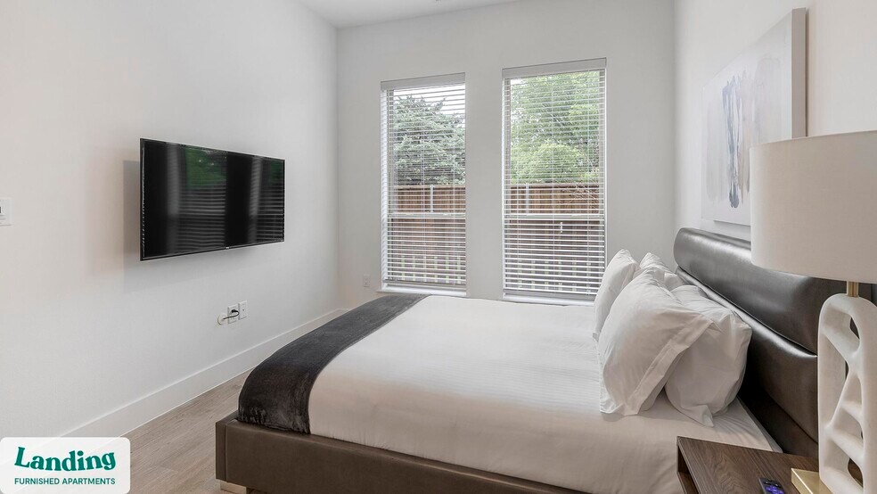 Building Photo - 650 E Sycamore St