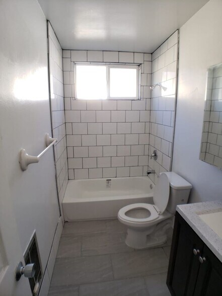 Building Photo - 5433 Sepulveda Blvd