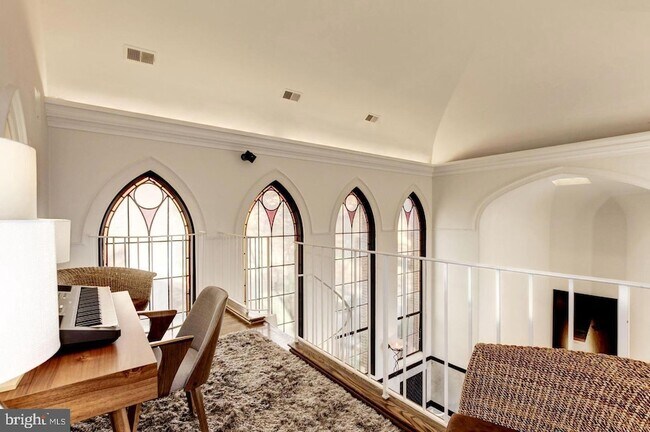 Building Photo - 1715 15th St NW