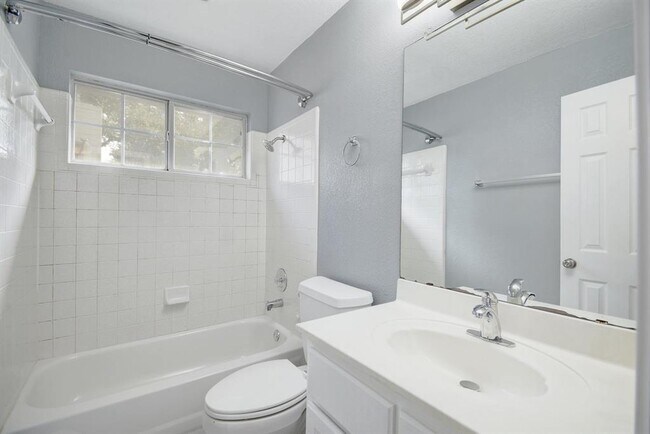 Building Photo - 6563 Needham Ln