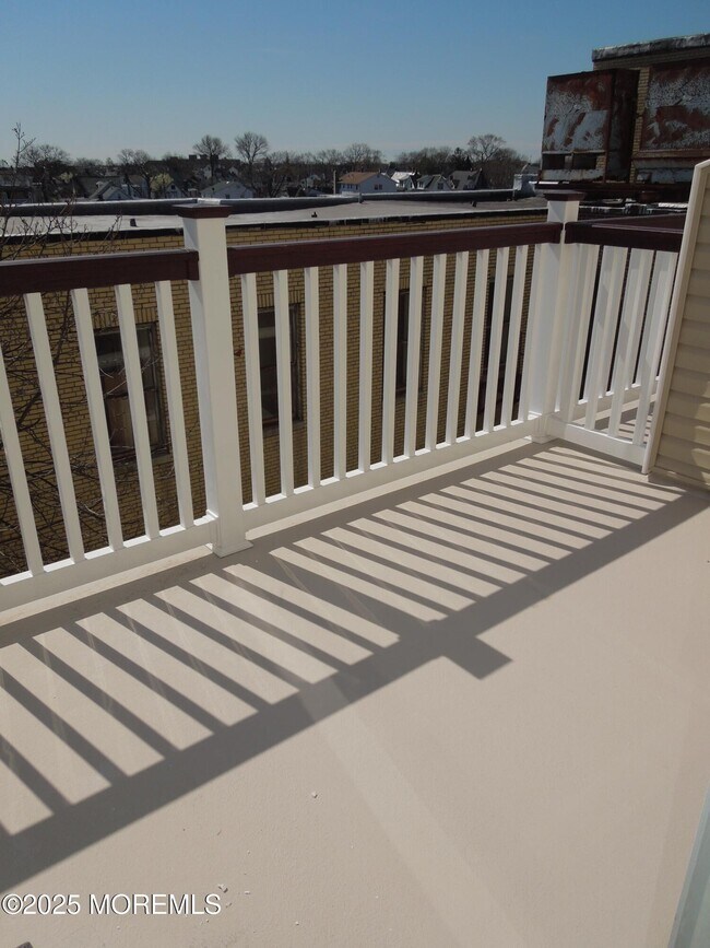 Building Photo - 550 Cookman Ave