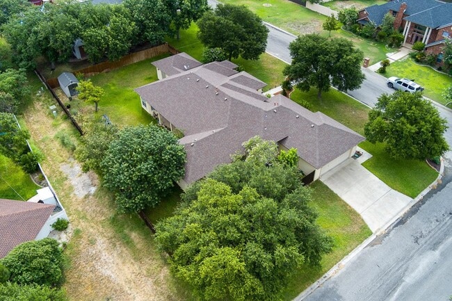 Building Photo - 100 Timber Rock Dr