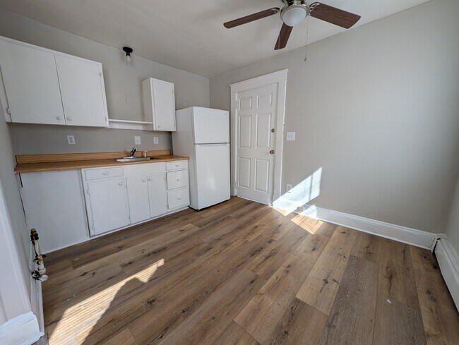 Building Photo - 2908 Memorial Ave