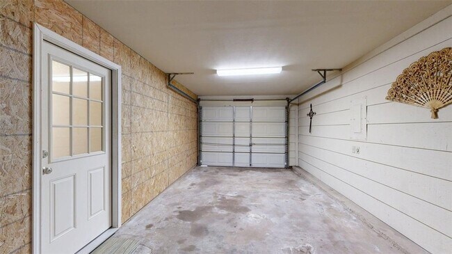 Building Photo - 1506 Lemon Tree Ln