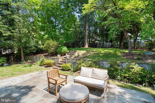 Building Photo - 5201 Brookeway Dr
