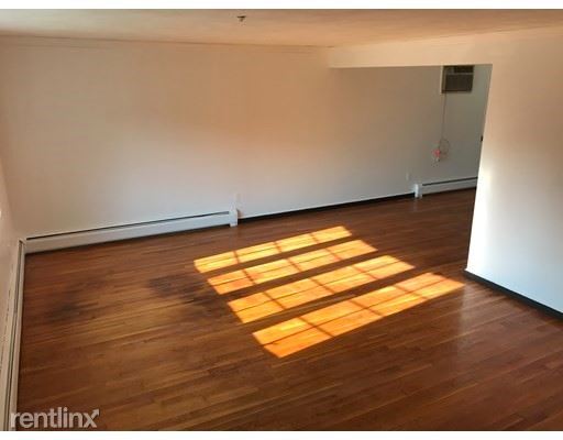 Building Photo - 19 Robert Arey Dr