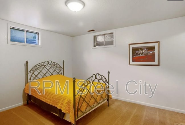 Building Photo - 2541 Taylor Ln