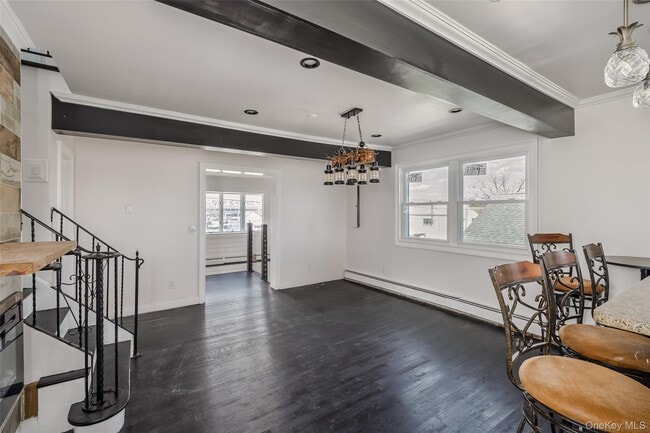 Building Photo - 33 Dock Dr