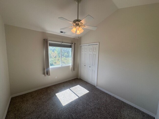 Building Photo - 3321 Chestnut Glen Ln